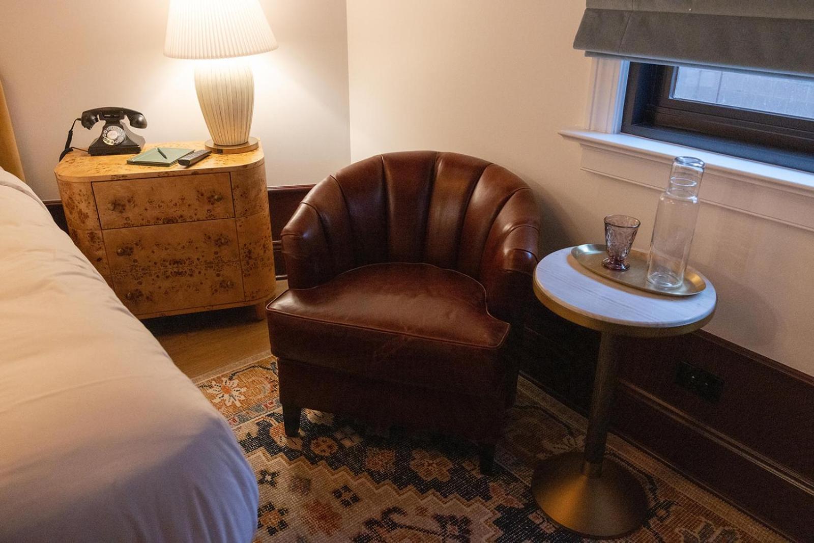 Fidelity Hotel Кливланд Екстериор снимка