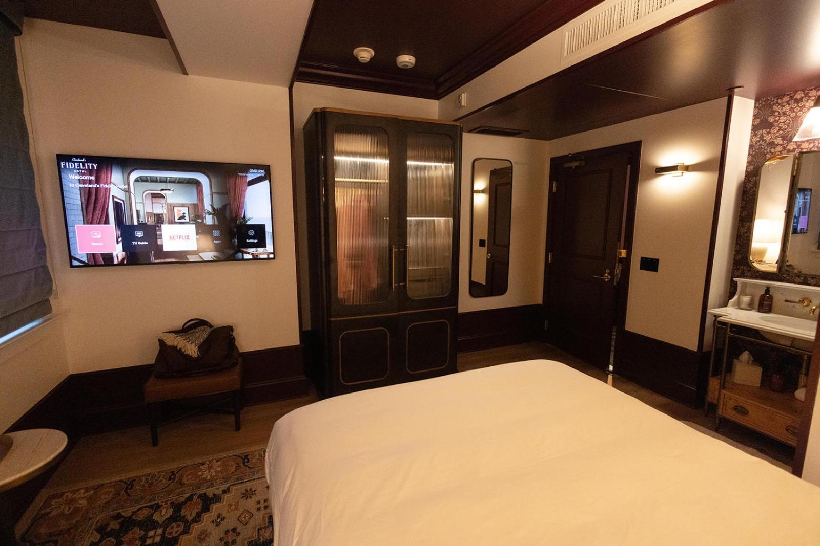 Fidelity Hotel Кливланд Екстериор снимка