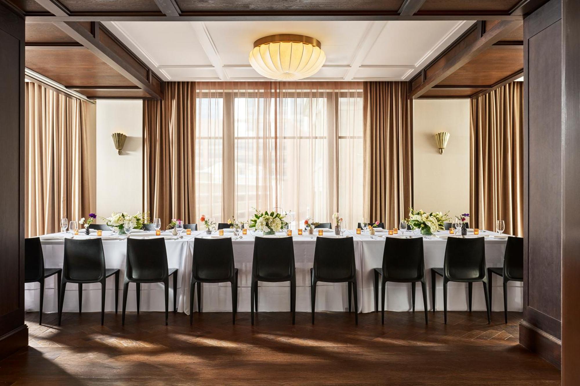 Fidelity Hotel Кливланд Екстериор снимка